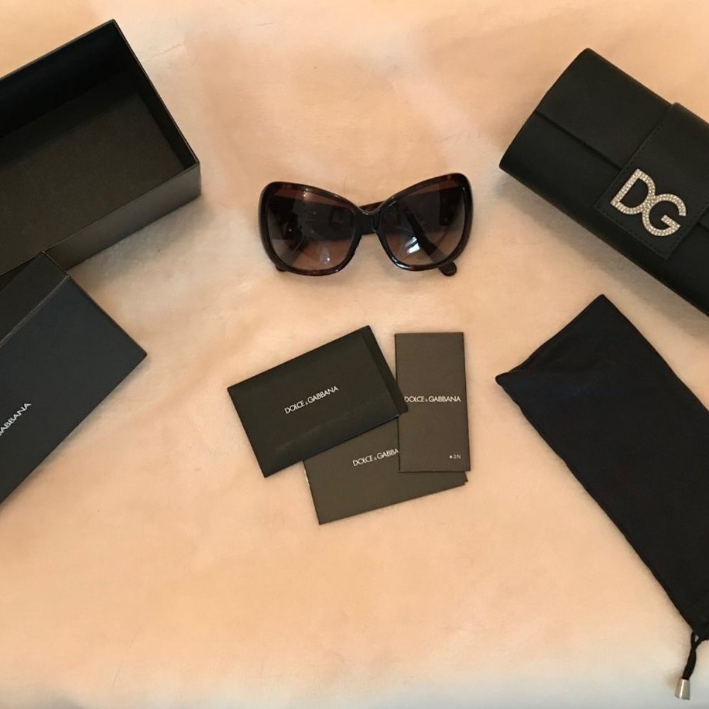 Dolce & Gabbana Logo Oversize Sunglasses